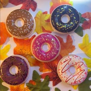 Brand new I heart revolution donut pallets.